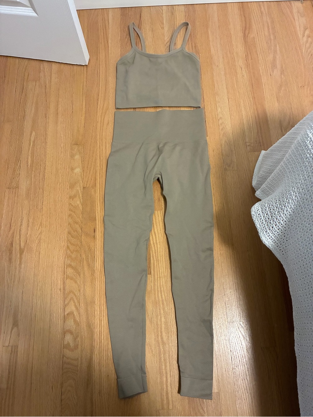 SET Active workout set